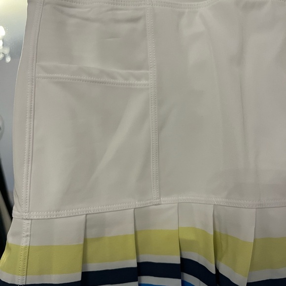 NWT ADDISON BAY COURT SKORT - Picture 6 of 11